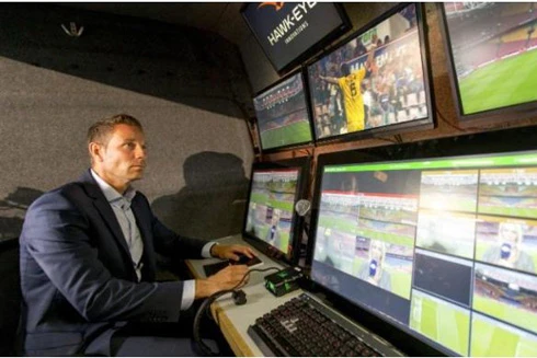 Premier League bí mật thử nghiệm công nghệ video