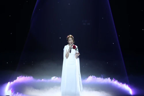 Mỹ Tâm tỏa sáng, chinh phục khán giả với ca khúc cũ "Ước gì"