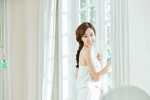 Maya bật khóc trong MV tặng con gái