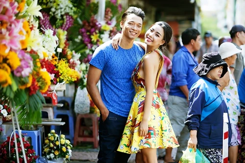 Vũ Mạnh Hiệp – Lại Thanh Hương lãng mạn giữa phố hoa