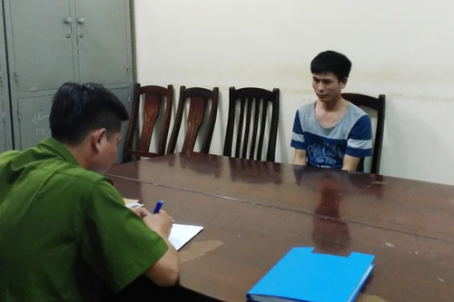 Tự nhận chủ nhà, tên trộm khoắng 20 sổ tiết kiệm và vàng, ngoại tệ trị giá 650 triệu