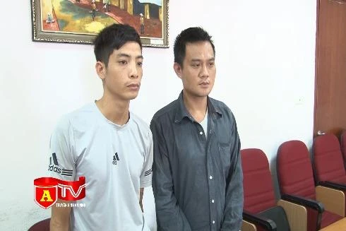 Đột nhập cửa hàng, trộm cắp gần 40 chiếc điện thoại