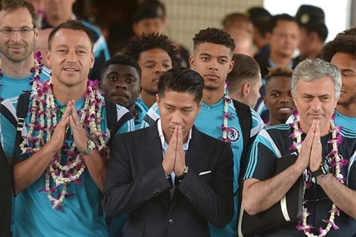 Cầu thủ Chelsea bị cấm lai vãng tới “phố đèn đỏ” ở Bangkok