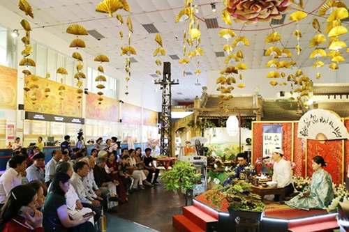 Trải nghiệm Tết Đoan Ngọ xưa ở Hà Nội