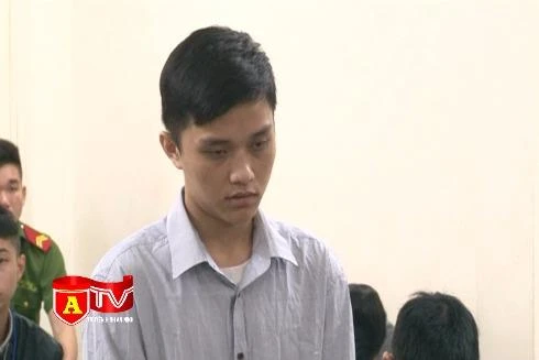 Trên đường đi bán cần sa bị công an bắt giữ