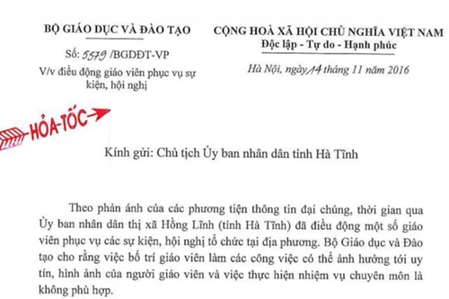 Bộ trưởng Phùng Xuân Nhạ đề nghị rút kinh nghiệm việc "điều động cô giáo làm lễ tân"