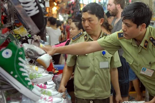 15.000 sản phẩm nhái trà trộn vào hàng thương hiệu