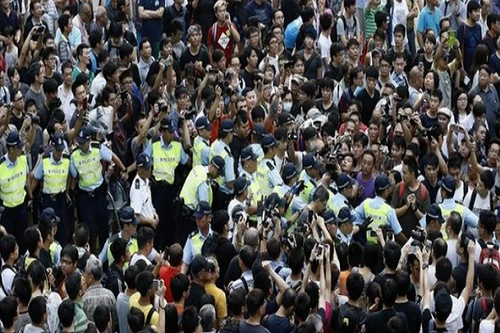 Lãnh đạo Hong Kong kêu gọi người biểu tình “trả lại sự ổn định cho thành phố“