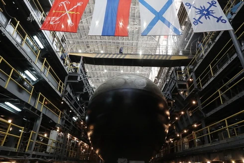 [ẢNH] Nga hạ thủy tàu ngầm tấn công diesel-điện Kilo 636.3 "áp chót"