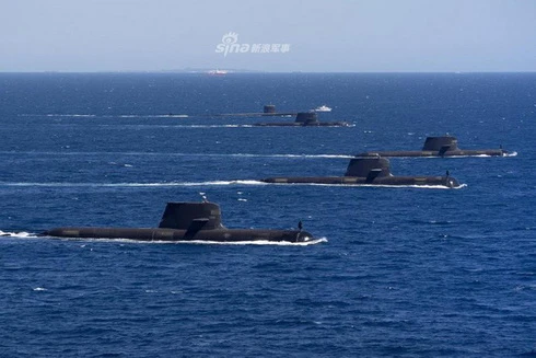 [ẢNH] Trung Quốc "giật mình" trước màn thị uy sức mạnh của tàu ngầm Australia