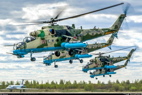 [ẢNH] Nga "gây choáng" cho phương Tây khi bắt tay nâng cấp hàng trăm "xe tăng bay" Mi-35M