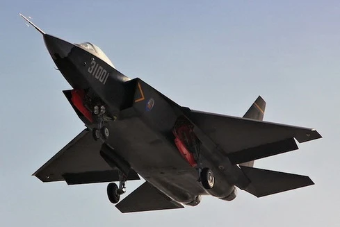 [ẢNH] Ấn Độ cấp tốc mua tiêm kích tàng hình F-35 để đối phó J-31 Pakistan?