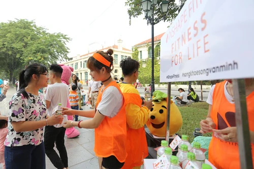 Chuỗi các hoạt động cộng đồng tại phố đi bộ Hồ Gươm