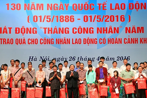 Chăm lo đời sống, bảo vệ quyền, lợi ích chính đáng của người lao động Thủ đô