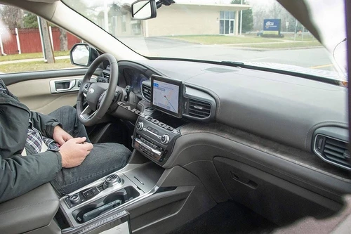 [ẢNH] Lộ nội thất cực hiện đại của Ford Explorer thế hệ mới