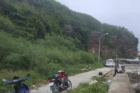 Nhẫn tâm đâm trọng thương bạn gái sau khi quan hệ