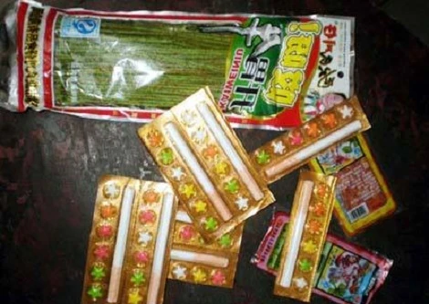 Khuyến cáo, kiểm soát việc mua bán ‘kẹo thuốc lá’