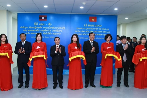 Bàn giao trụ sở cho Cơ quan đại diện Bộ Công an nước Cộng hòa Dân chủ nhân dân Lào tại Việt Nam