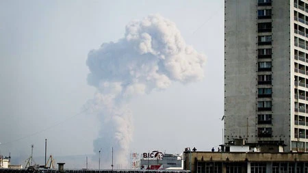 Nổ kho vũ khí rung chuyển thủ đô Congo, gần 2.000 người thương vong