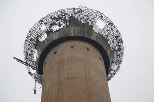 Sắp hoàn thành phá dỡ tháp nước Trung Tự