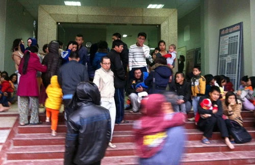 Cháy chung cư 31 tầng, hàng trăm người dân hoảng loạn