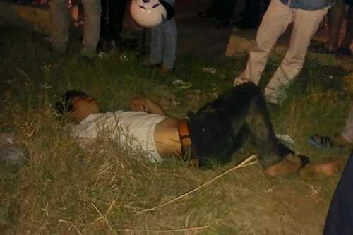 Nửa đêm say rượu, tông xe trúng vòng xuyến