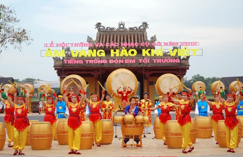 Nhìn lại 9 ngày sôi nổi của Festival Huế 2012