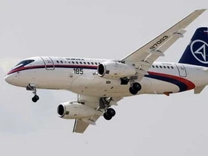 Tìm thấy mảnh vỡ máy bay Sukhoi rơi tại Indonesia