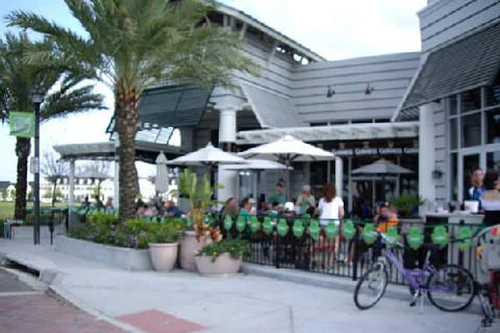 Mỹ: “Mây mưa” ngay tại nhà hàng, trước mặt thực khách