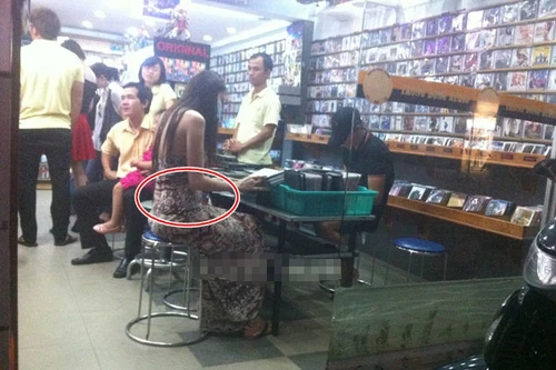 Mẹ Công Vinh: "Thủy Tiên đã có bầu 3 tháng"