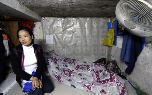 Vào nhà "hộp diêm" giữa phố cổ Hà Nội