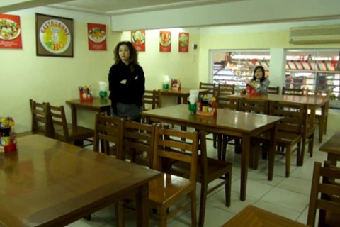 Kinh doanh ế ẩm vì điểm trông xe bị 'xóa sổ'