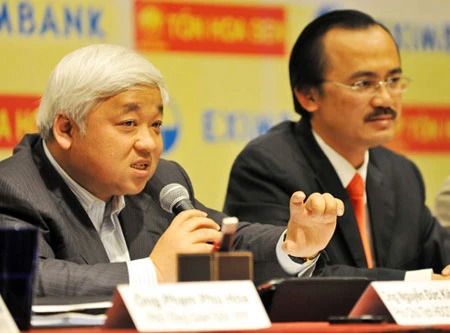 Vòng 26 V-League 2012: Nín thở chờ hạ cánh an toàn