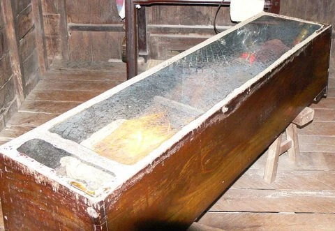 44 năm nuôi xác chết trong nhà ở An Giang