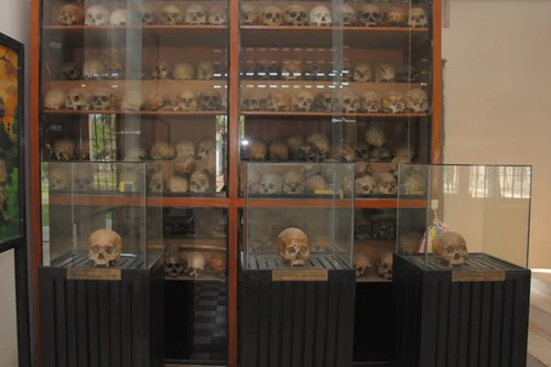 Ghê rợn bước vào “địa ngục trần gian” Tuol Sleng (P6)