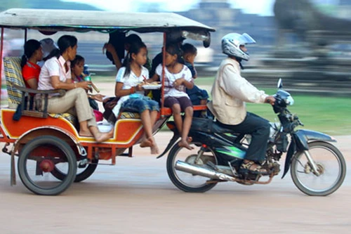Xe túc túc và những đồng đô-la lẻ (P2)