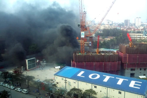 Cháy tại công trình xây dựng 70 tầng- Lotte Center Hà Nội
