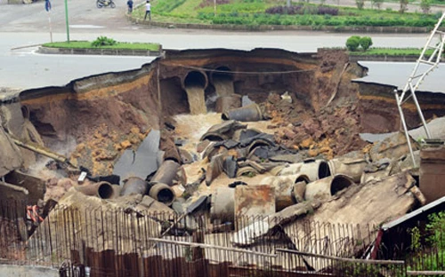 Vẫn mơ hồ nguyên nhân “hố tử thần” đột ngột xuất hiện