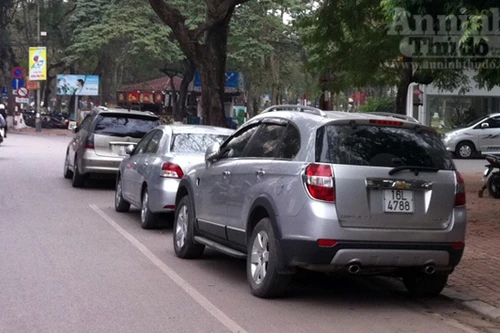 Dân Hà Nội “mơ” có giá gửi xe như Hải Phòng