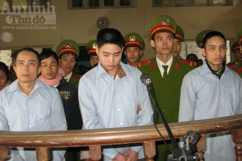 "Sát thủ" Luyện lĩnh mức án kịch khung: 18 năm tù