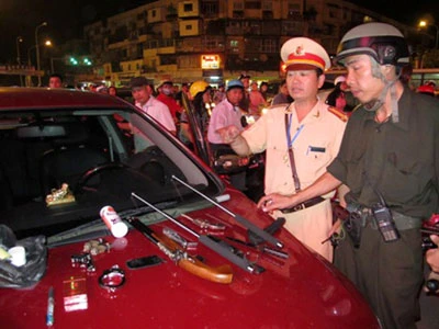 Rợn người xem "kho hàng nóng" bị lực lượng 141 thu giữ