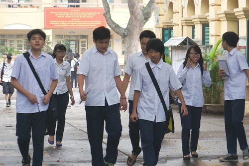 Tuyển sinh vào lớp 10 ở Hà Nội: Tính cạnh tranh rất cao!