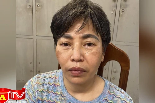 Mang ma tuý "đá" đi giao dịch bị bắt quả tang