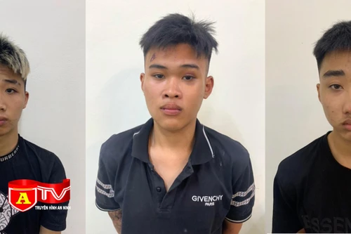 Túng tiền rủ nhau đi cướp giật tài sản