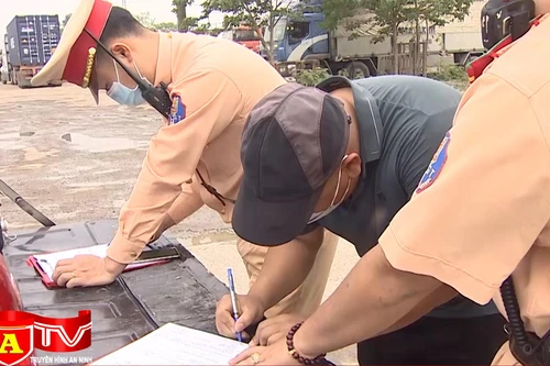 Tăng cường kiểm tra, xử lý vi phạm về tải trọng phương tiện đường bộ 