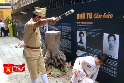 Làm báo trong nhà tù Hỏa Lò