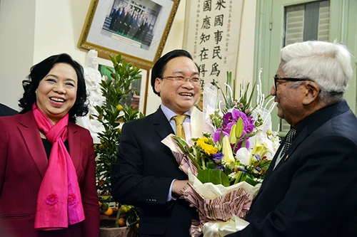 Bí thư Thành ủy Hoàng Trung Hải thăm, chúc Tết các nguyên lãnh đạo TP Hà Nội