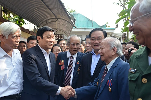 Chủ tịch nước Trương Tấn Sang thăm bảo tàng "Chiến sỹ cách mạng bị bắt tù đầy"