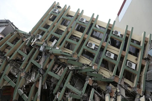 Trùng hợp thảm họa động đất ở Nhật Bản và Ecuador