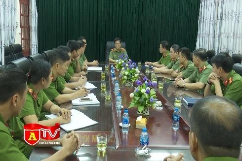 Bảo vệ tuyệt đối an toàn cho người dân vùng úng, ngập